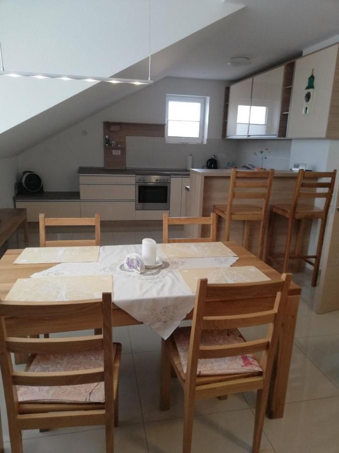 Slavuj Apartment Нови Сад Екстериор снимка