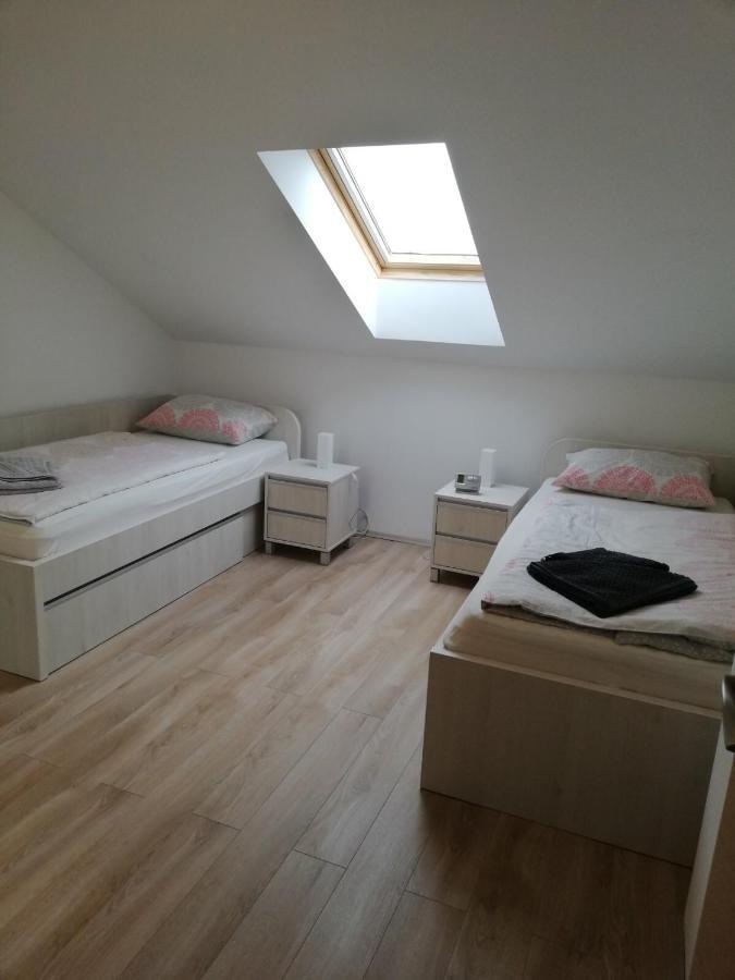 Slavuj Apartment Нови Сад Екстериор снимка
